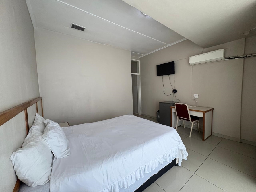 27 Bedroom Property for Sale in Dagbreek Free State